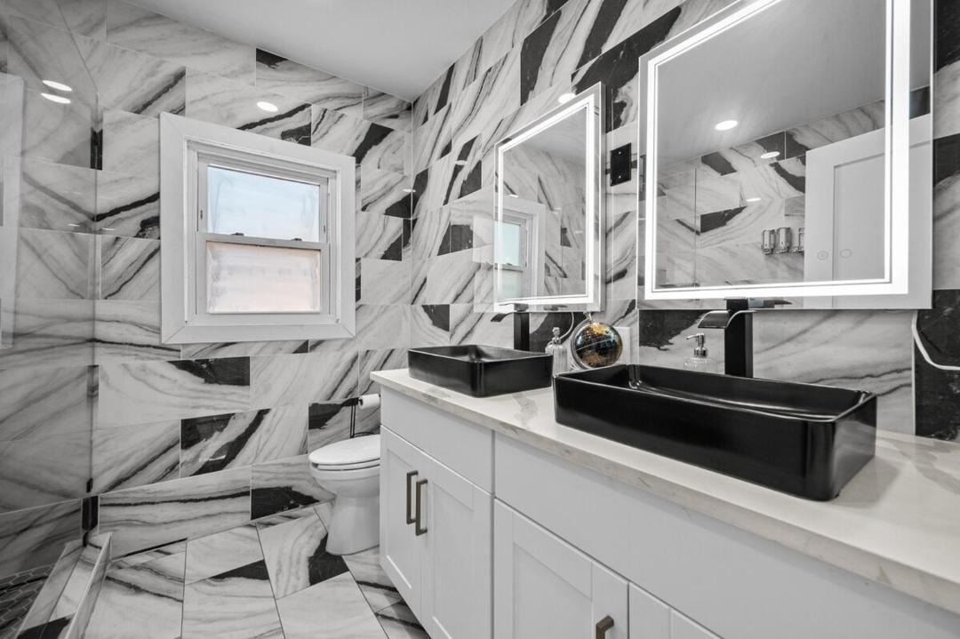 Photo of Bathroom in Neartown