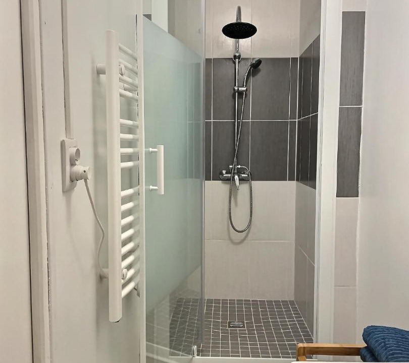 Photo of Bathroom in Corbeil-Essonnes