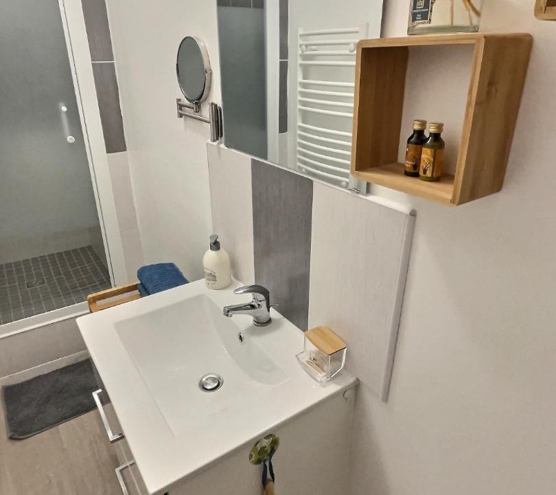 Photo of Bathroom in Corbeil-Essonnes