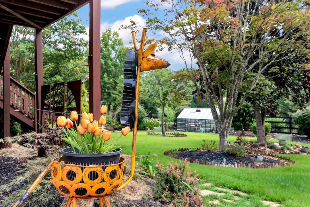 Photo of Others in Talking Rock