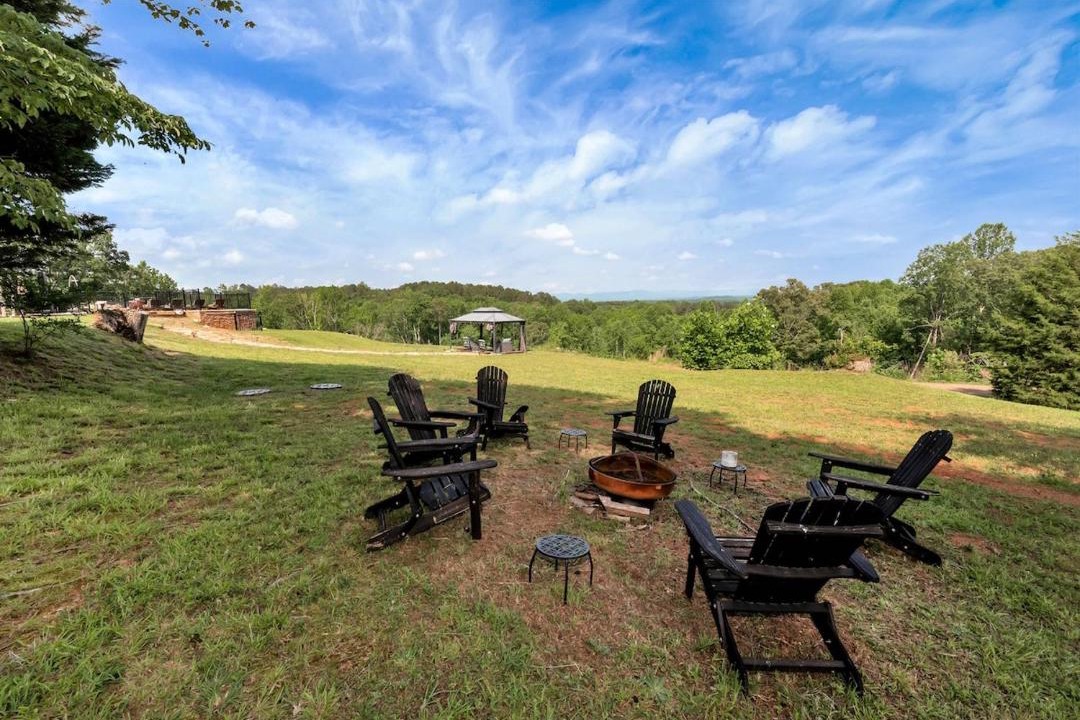 Photo of Others in Talking Rock