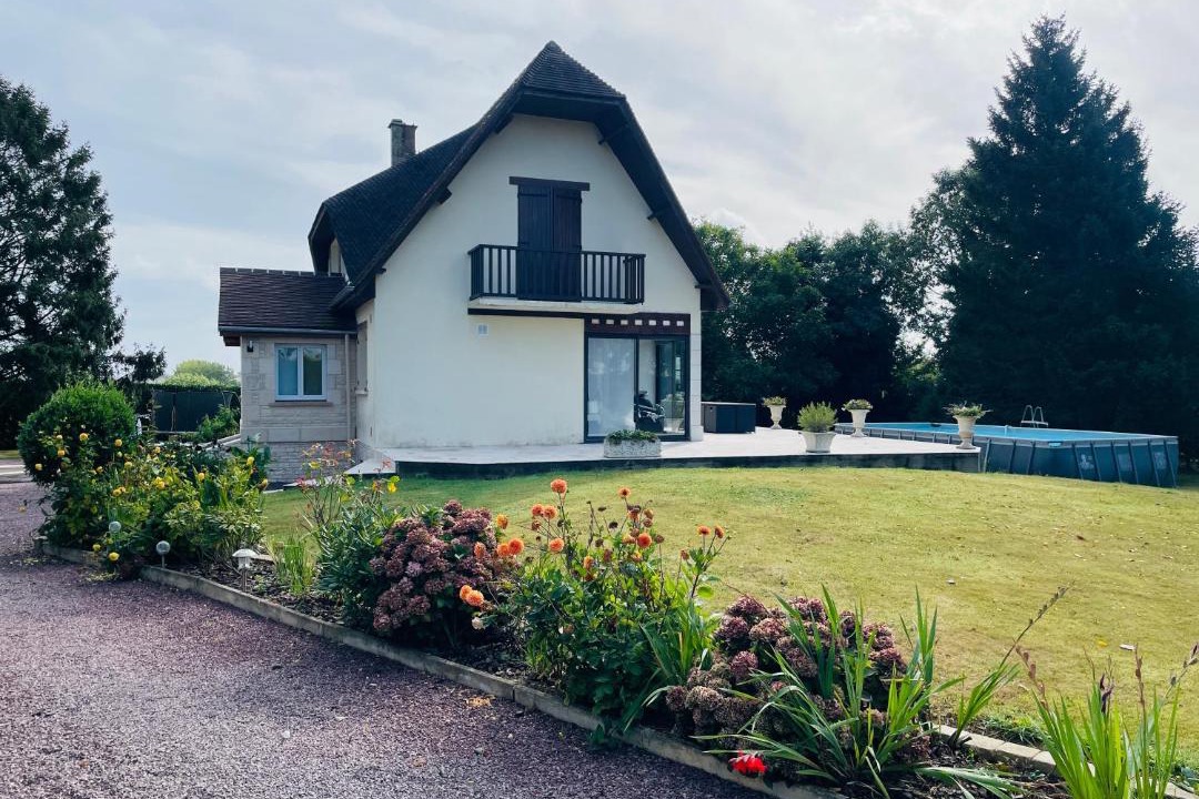 Photo of Others in Conde-sur-Seulles