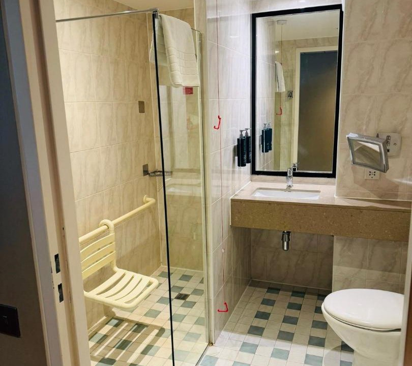 Photo of Bathroom in Cleveland Circle