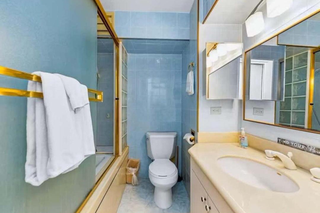 Photo of Others in Waikiki