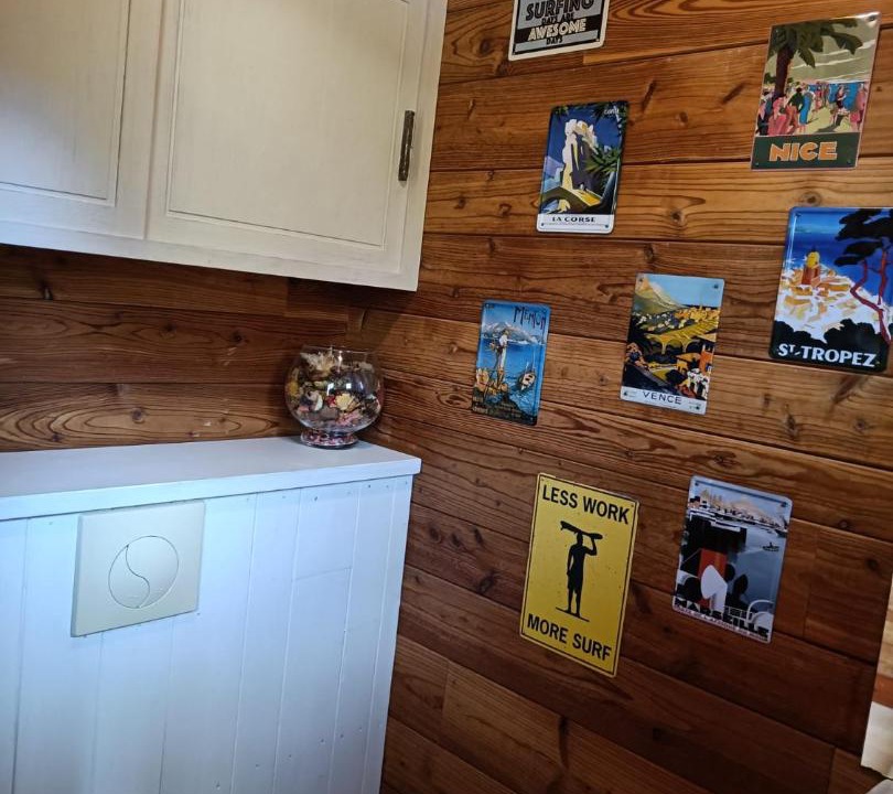 Photo of Bathroom in Roquefort-les-Cascades