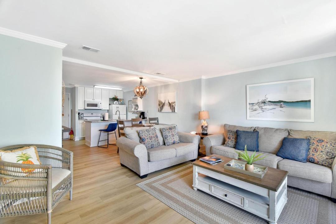 Photo of Livingroom in Jekyll Island