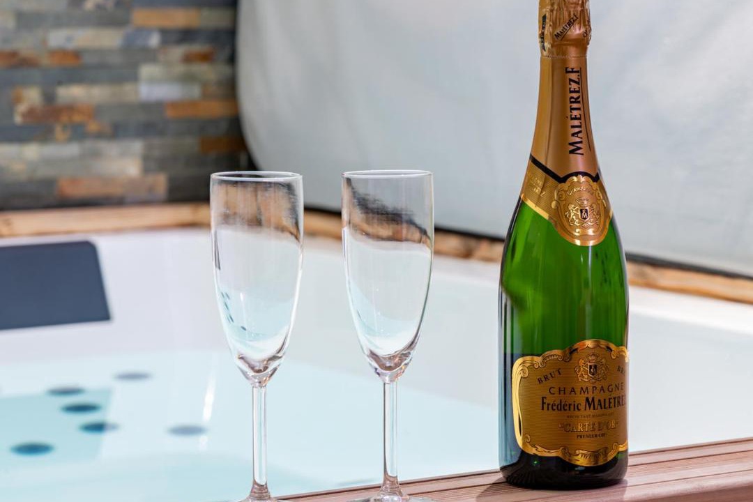 Photo of Others in Tournus