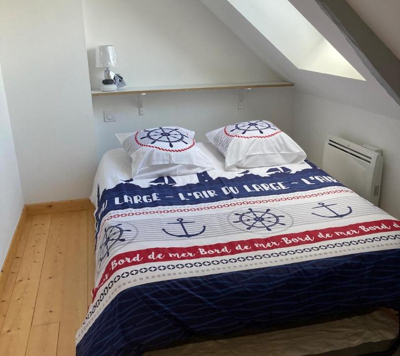Photo of Bedroom in Camors