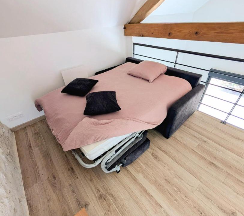 Photo of Others in Mer