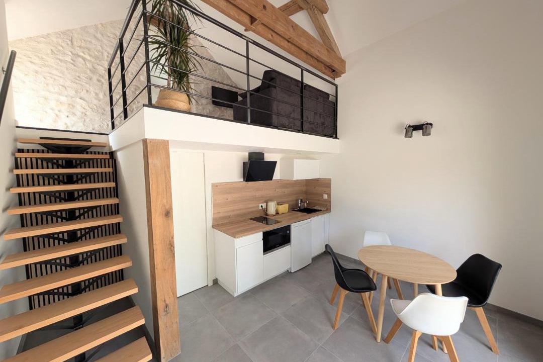 Photo of Others in Mer