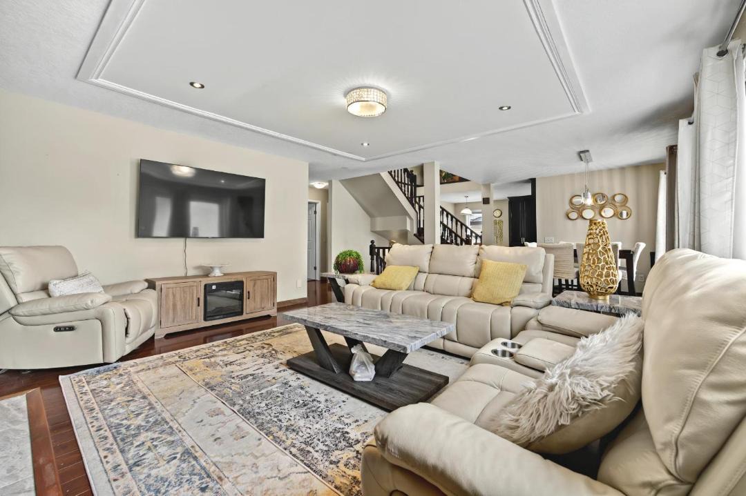 Photo of Livingroom in Hawkwood