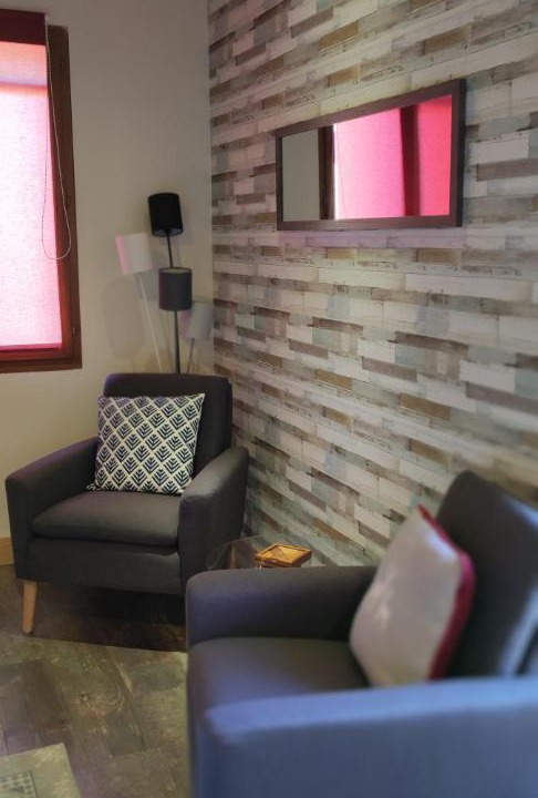 Photo of Livingroom in Genos
