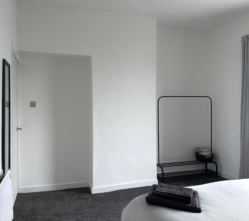 Photo of Others in Openshaw