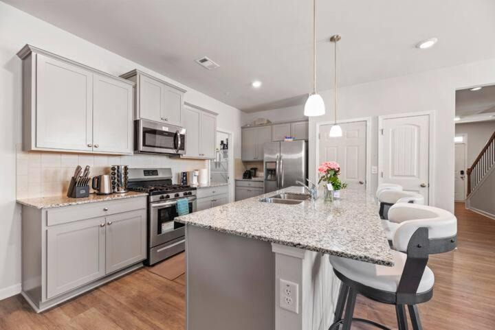 Photo of Kitchen in Cliftondale