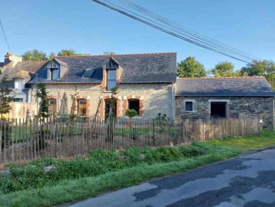 Photo of Others in Janze