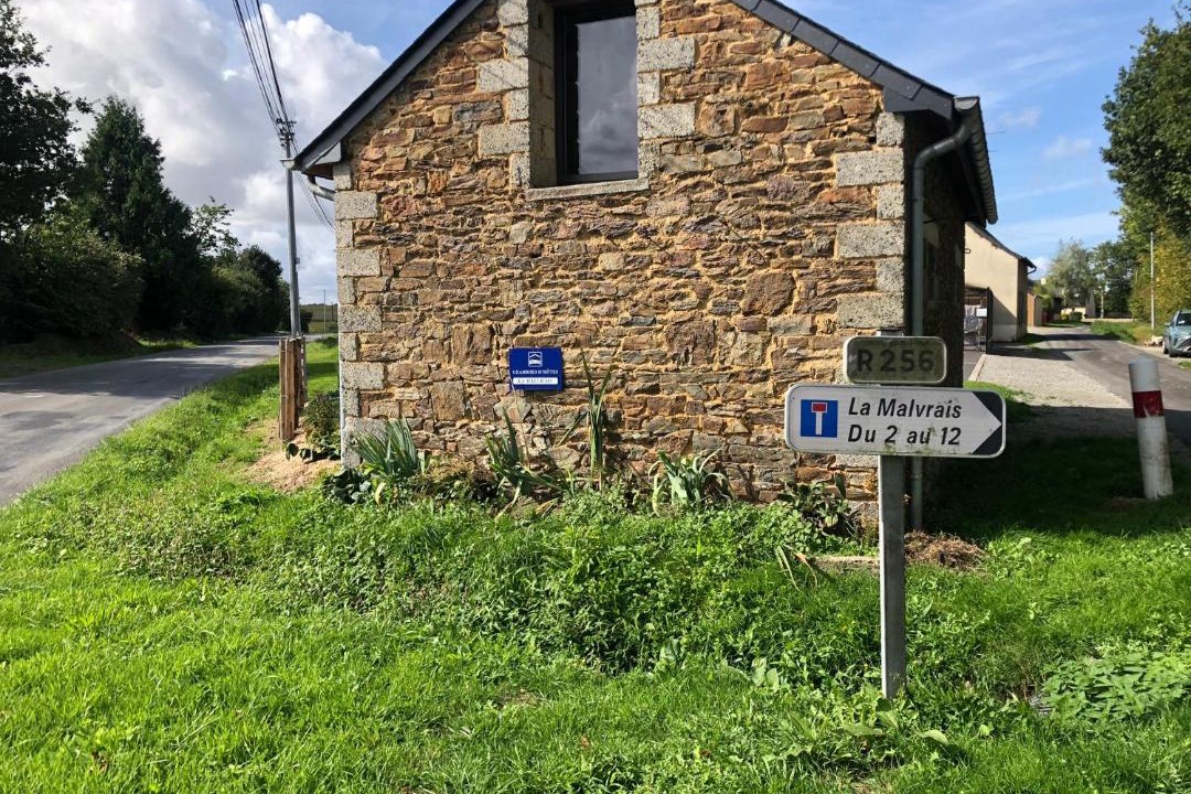 Photo of Others in Janze