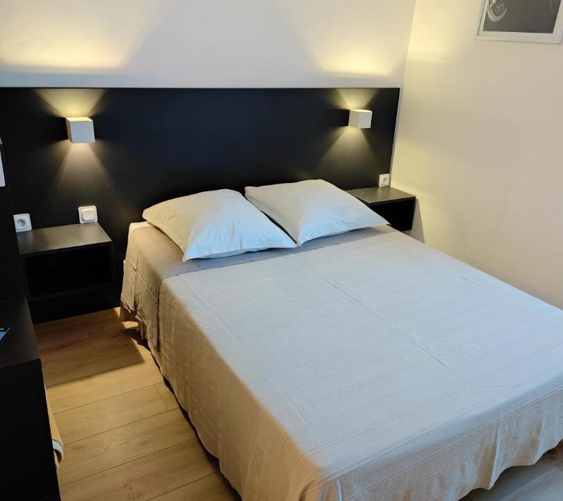 Photo of Bedroom in Secteur 2