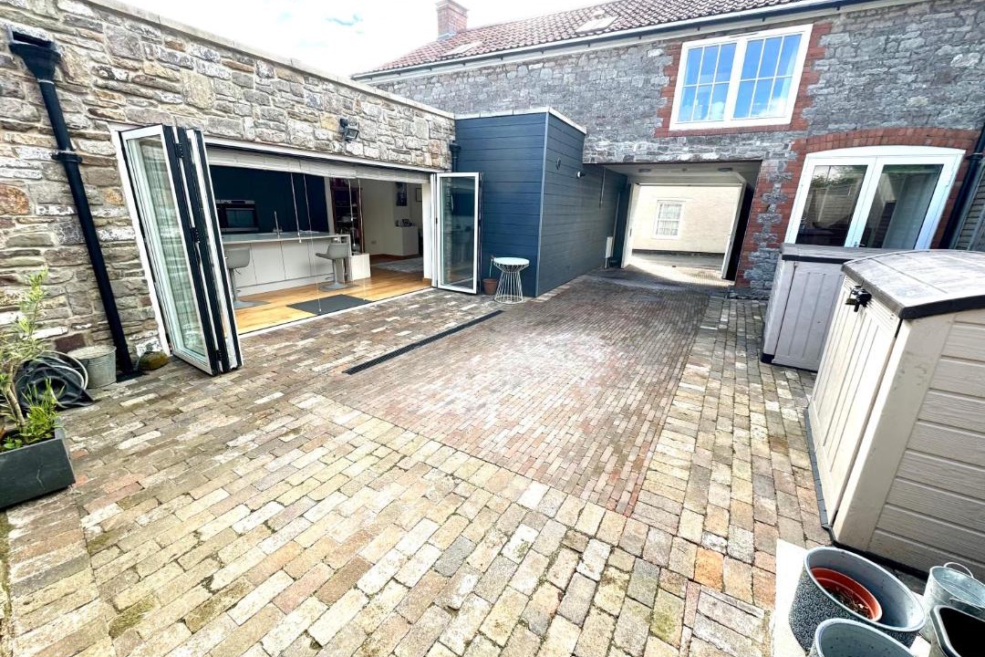 Photo of Others in Thornbury