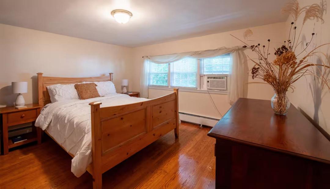 Photo of Bedroom in West New Haven