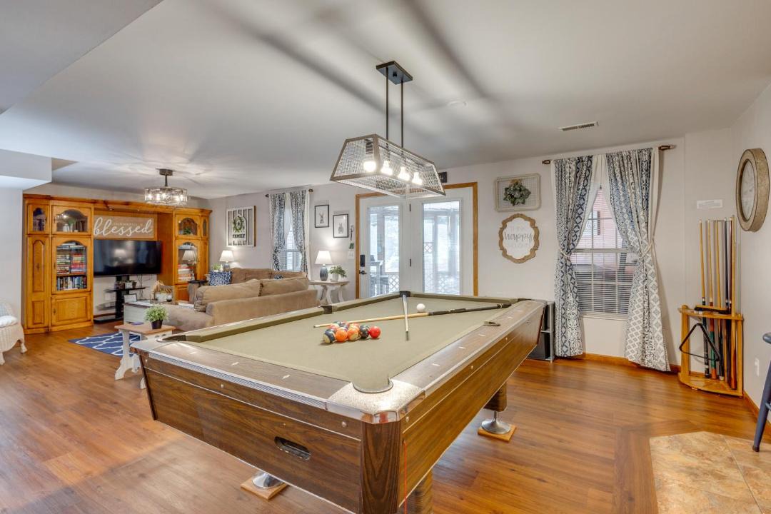 Photo of Others in Troy