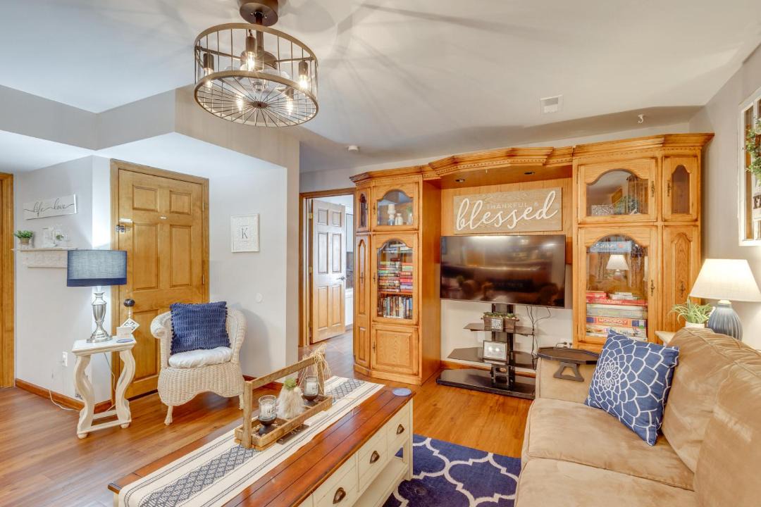 Photo of Others in Troy