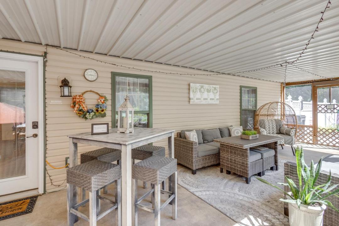 Photo of Others in Troy