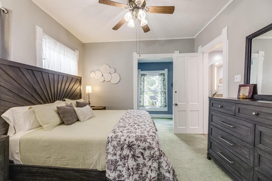 Photo of Bedroom in West Liberty