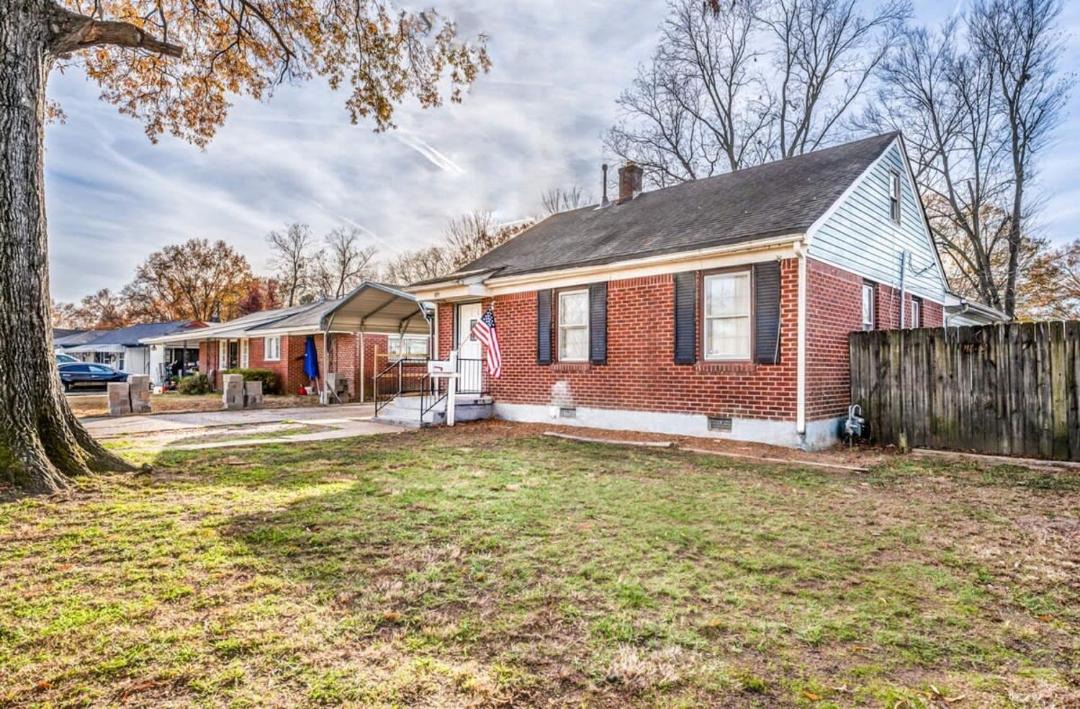 Photo of Others in Ellendale