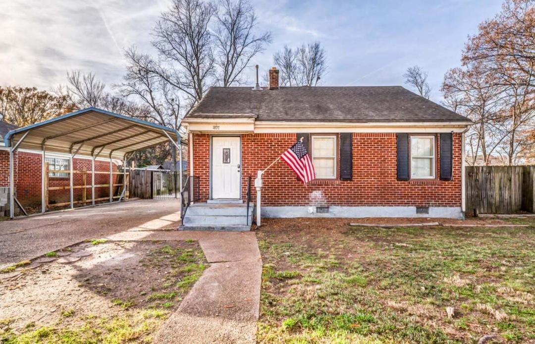 Photo of Others in Ellendale