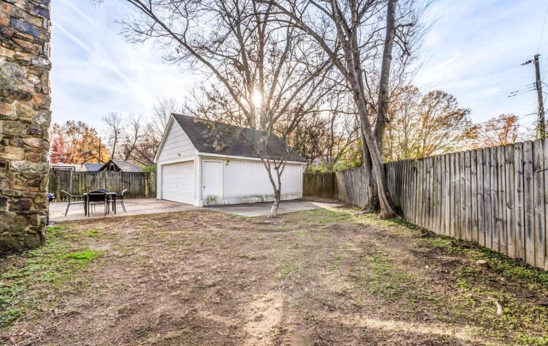 Photo of Others in Ellendale