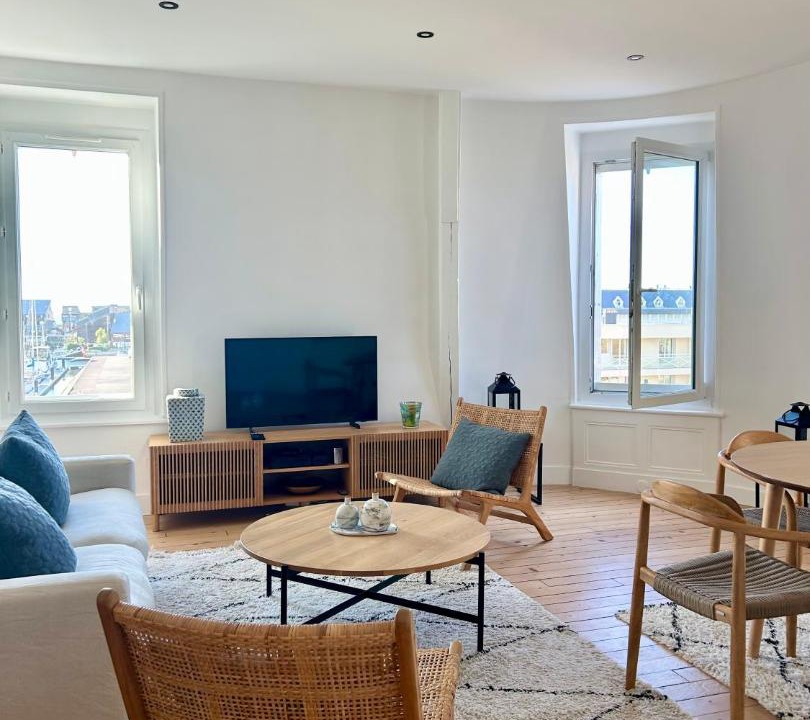 Photo of Livingroom in Deauville City Centre