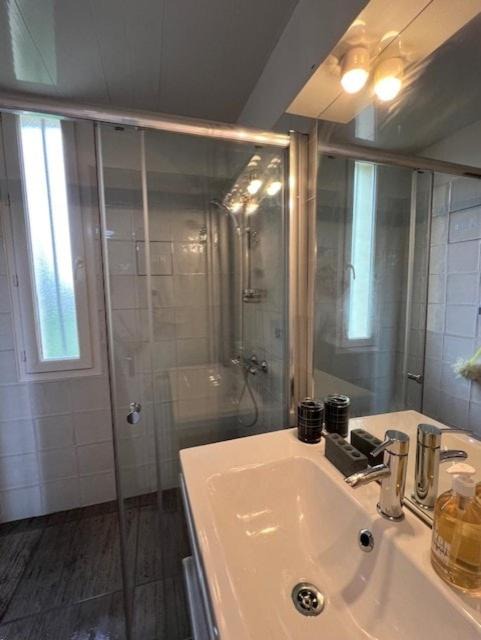 Photo of Bathroom in Gigean