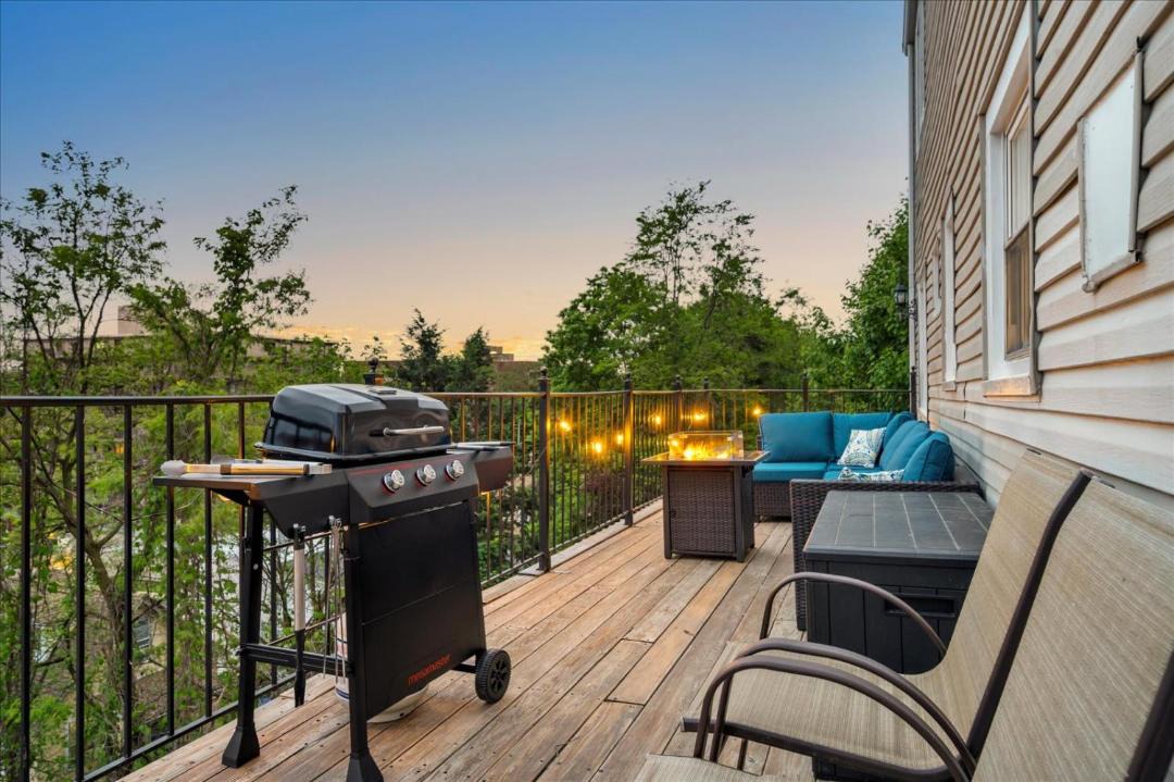 Photo of Patio Balcony in Southeast Yonkers