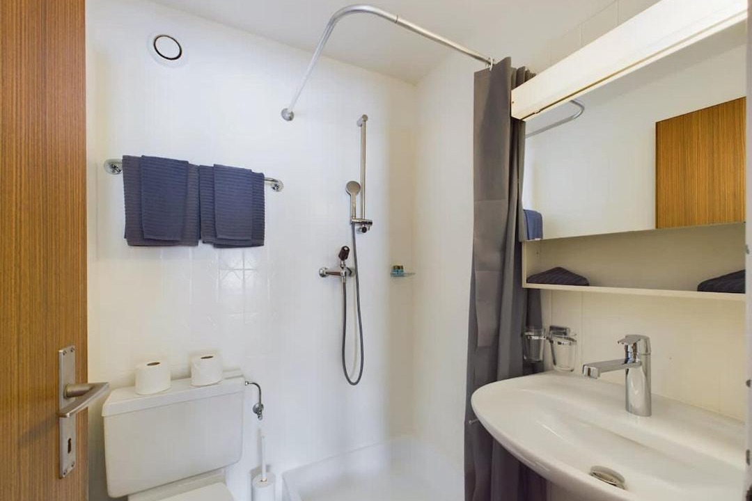 Photo of Bathroom in Taesch