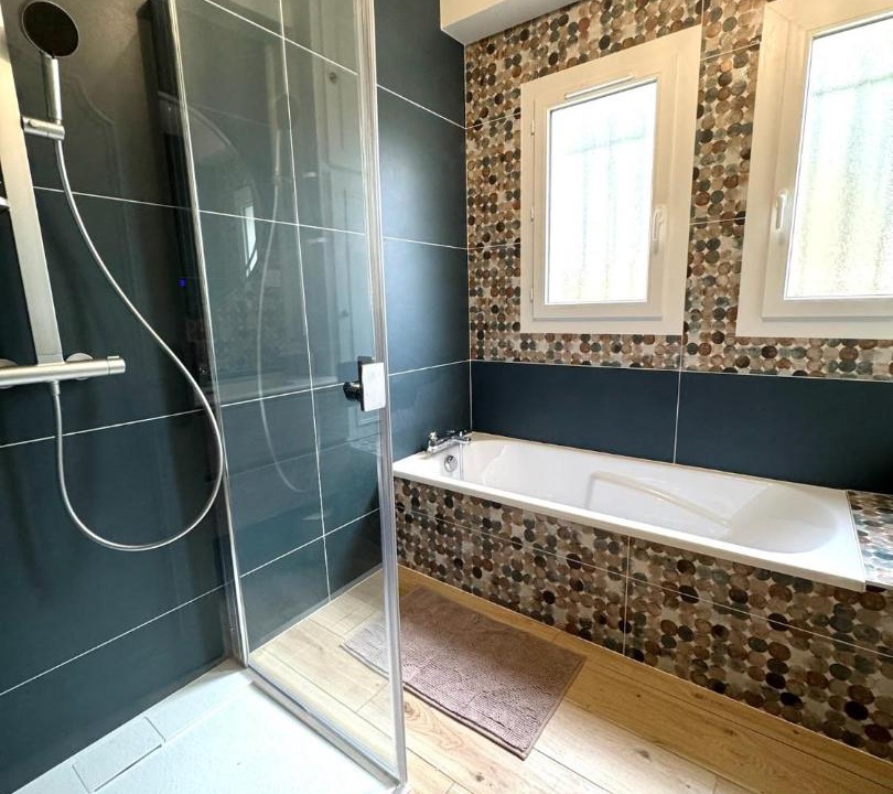 Photo of Bathroom in Saint-Martin-du-Vieux-Belleme