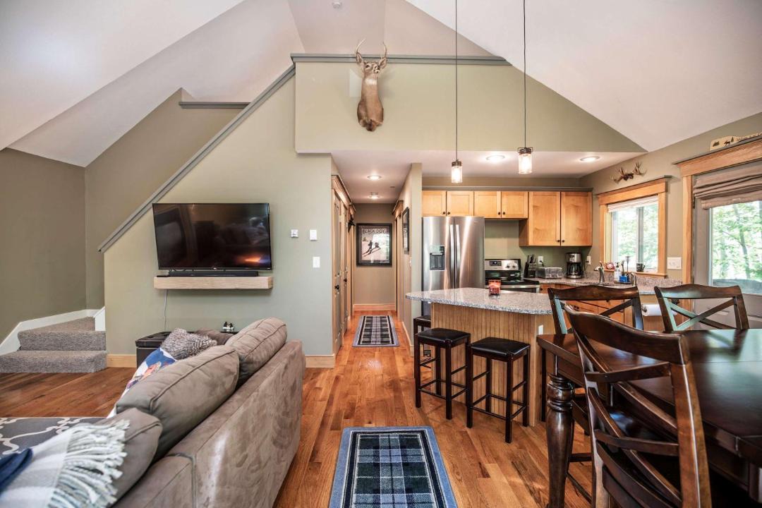 Photo of Others in Birchview by the Saco