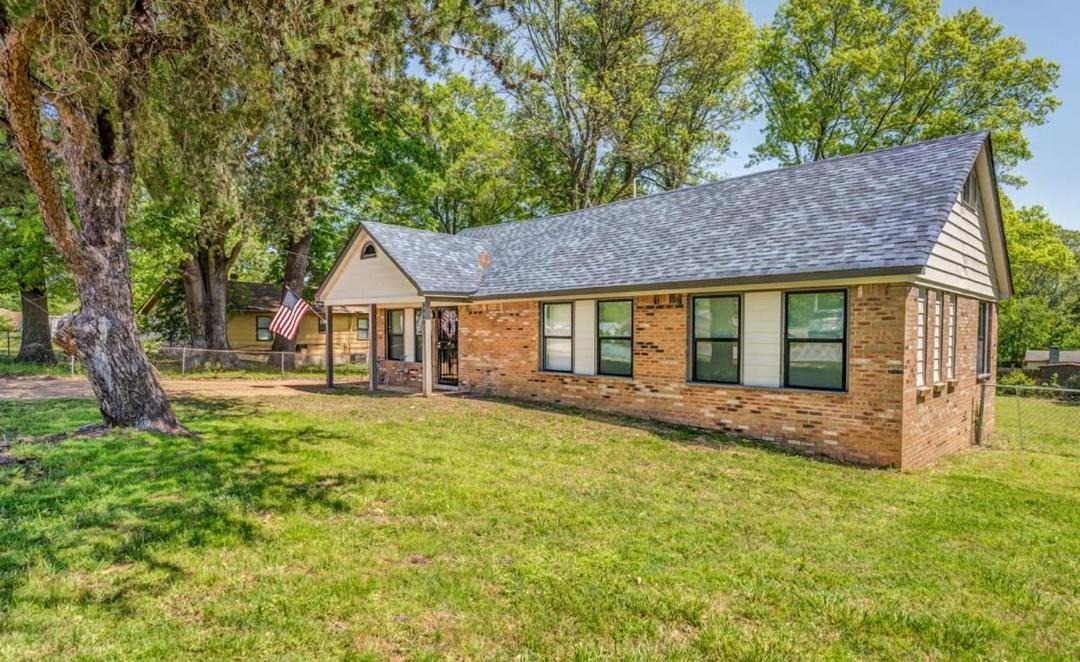 Photo of Others in Frayser