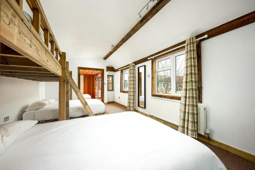 Photo of Others in Upton Cheyney