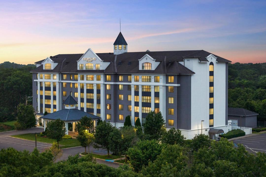 Photo of Others in Lake Ronkonkoma