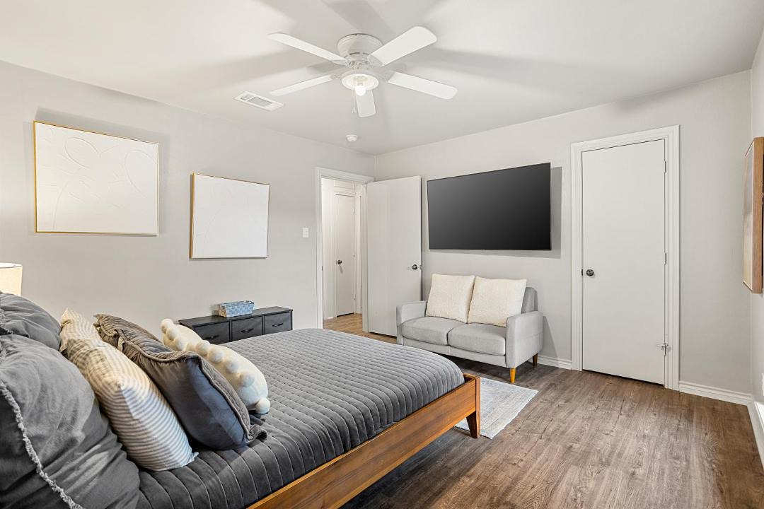 Photo of Bedroom in Rowlett