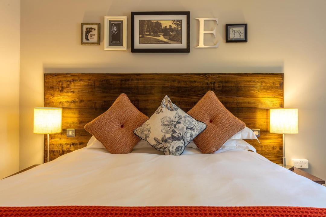 Photo of Others in Carshalton Central