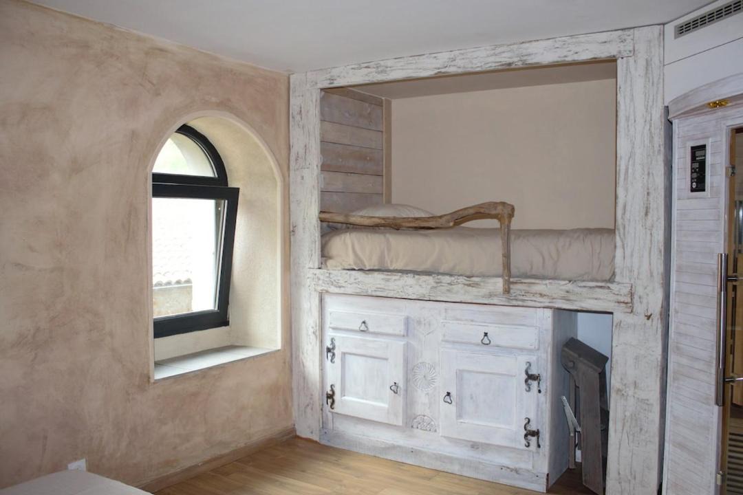 Photo of Bedroom in Albon-d'Ardeche