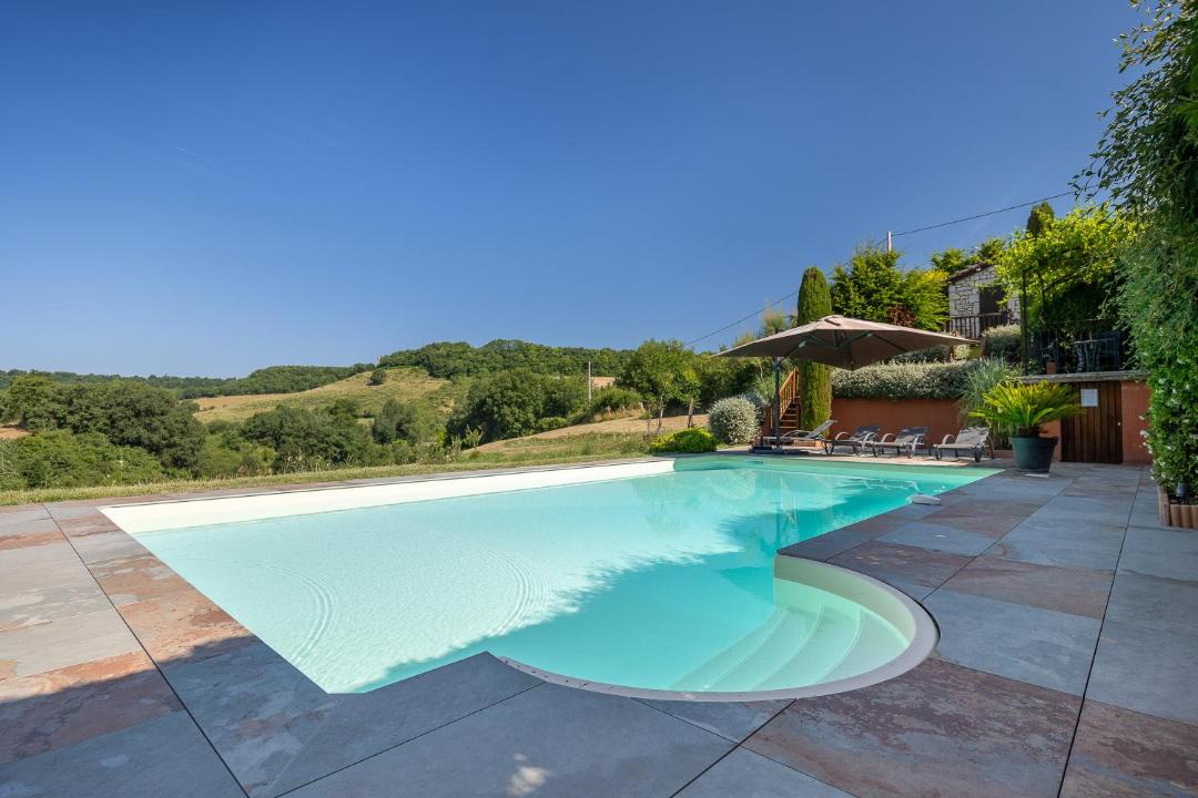 Photo of Others in Combefa