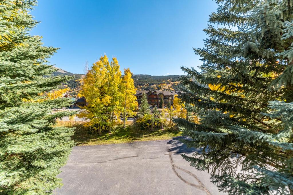 Photo of Others in Keystone