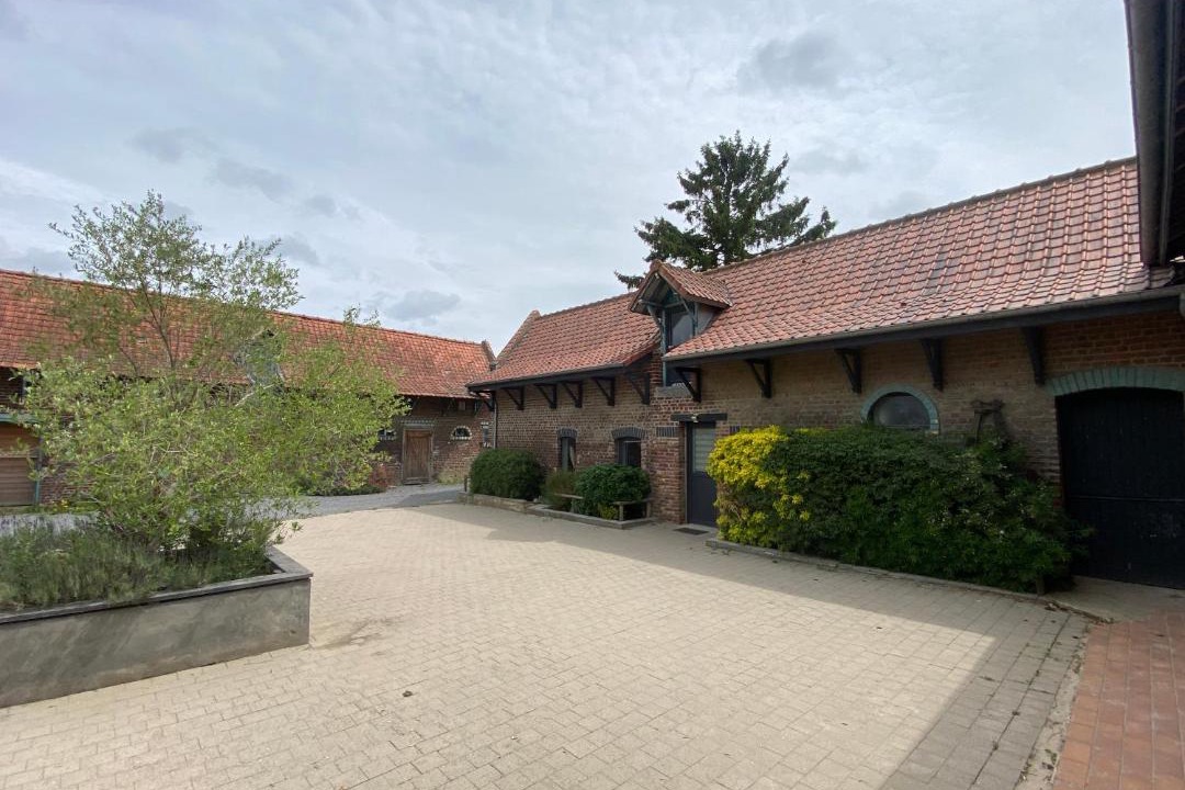 Photo of Others in Ennetieres-en-Weppes