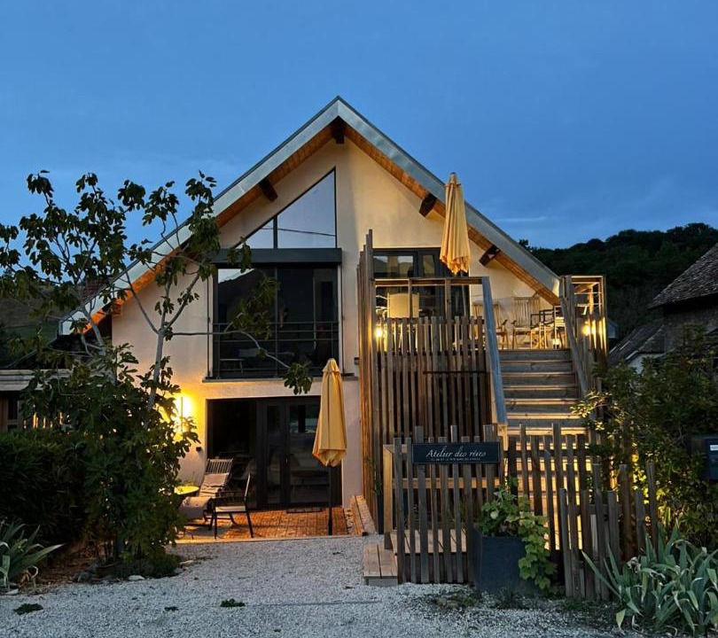 Photo of Others in Sinard