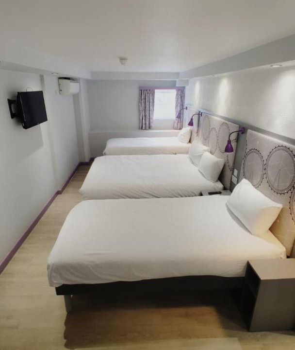 Photo of Others in West Thornton