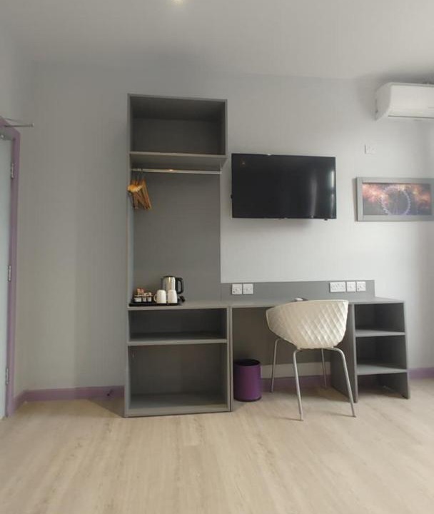 Photo of Others in West Thornton