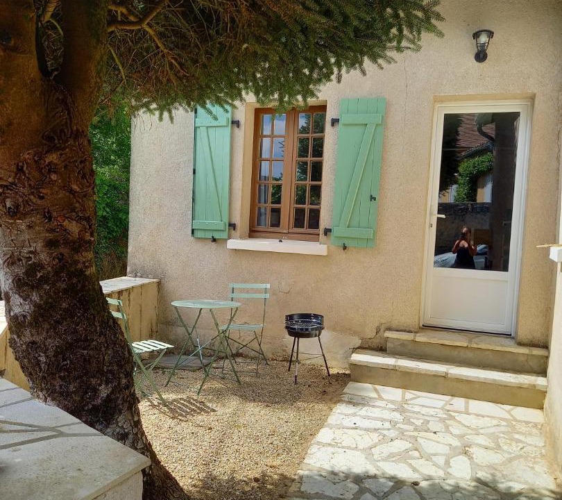 Photo of Others in Jouhet