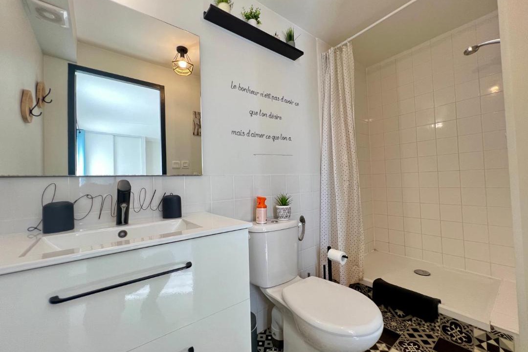 Photo of Bathroom in Jaunay-Clan